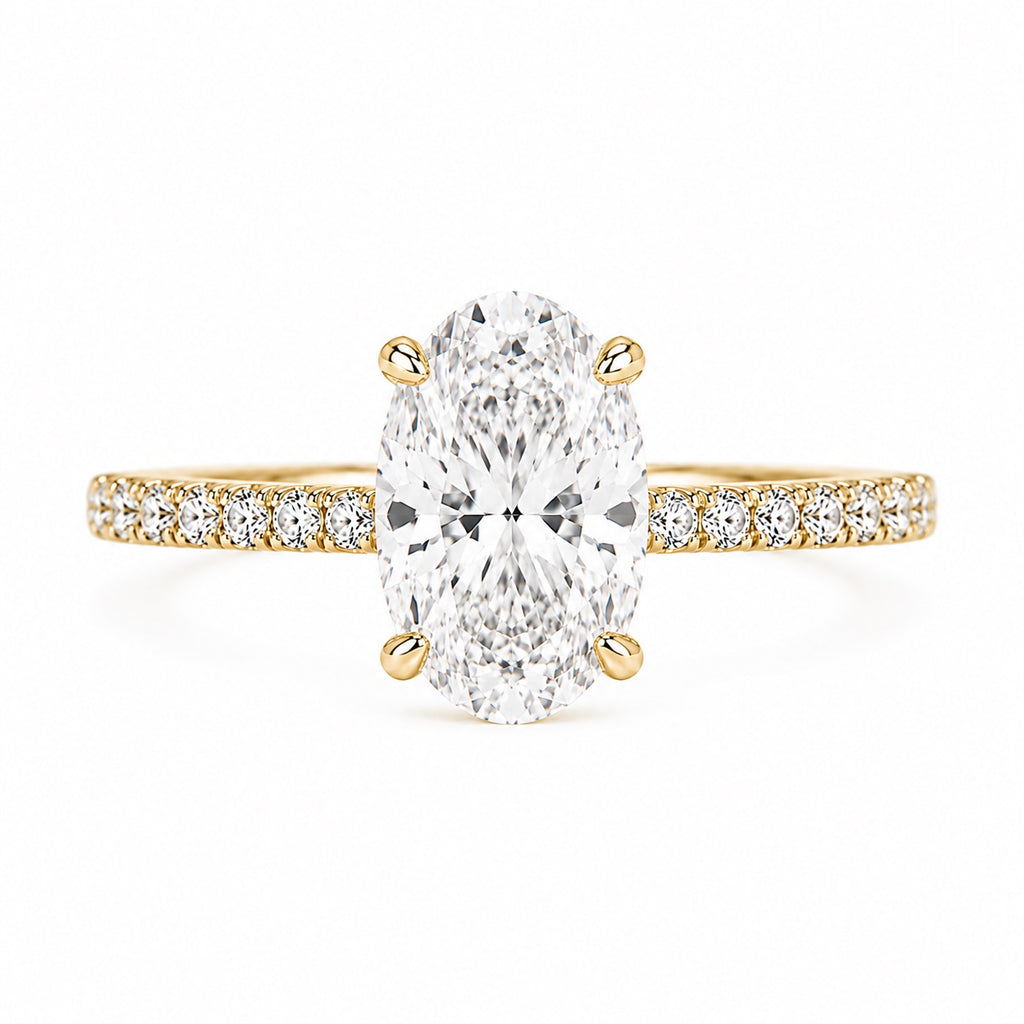 oval pavé ring, yellow metal / Bague pavée ovale, métal jaune